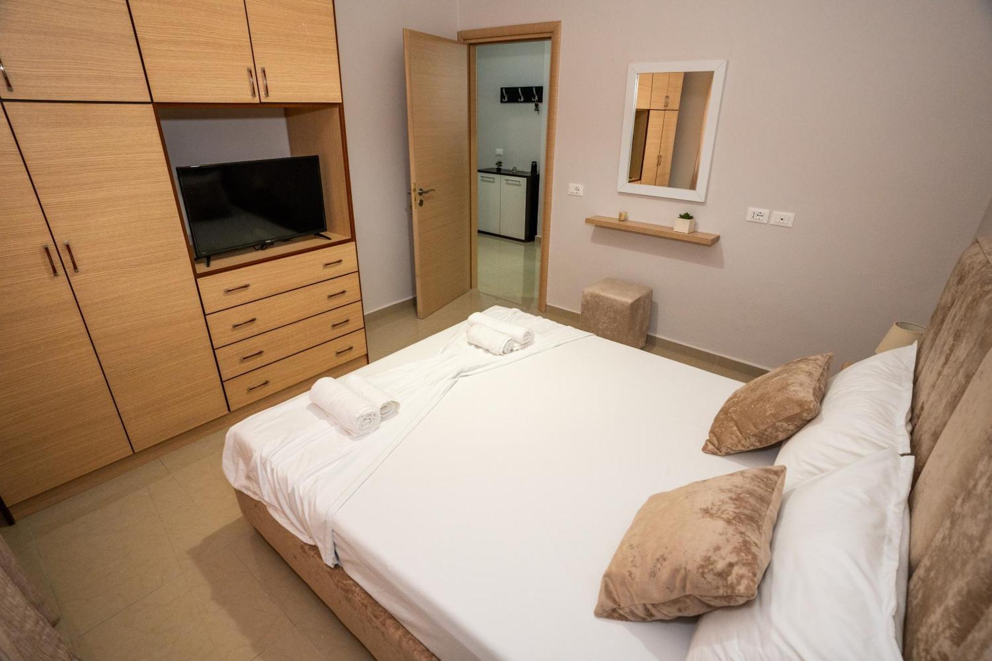 A&V Apartments Sarandë 외부 사진
